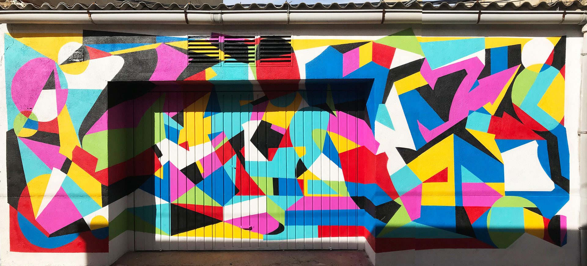 Large scale abstract graffiti mural by Hize in Spain